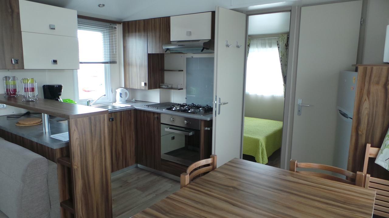 Отель Camping De Kerurus Plouneour-Trez Номер фото